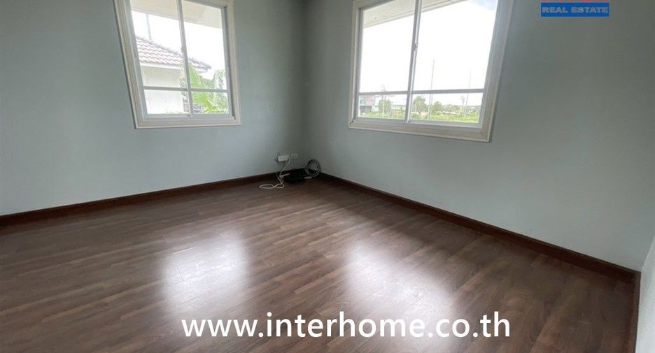 For sale 3 bedrooms house in Lat Krabang, Bangkok