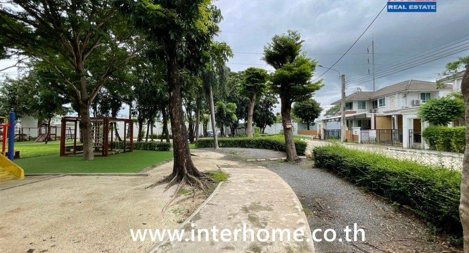 For sale 3 bedrooms house in Lat Krabang, Bangkok