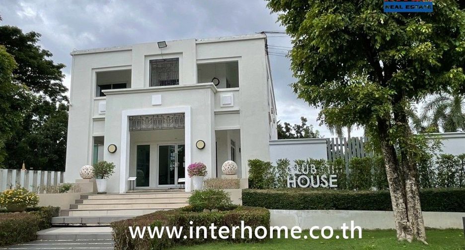 For sale 3 bedrooms house in Lat Krabang, Bangkok