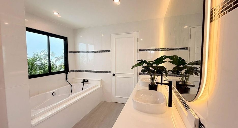For sale 3 bedrooms house in Bang Lamung, Chonburi