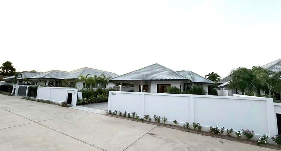 For sale 3 bedrooms house in Bang Lamung, Chonburi
