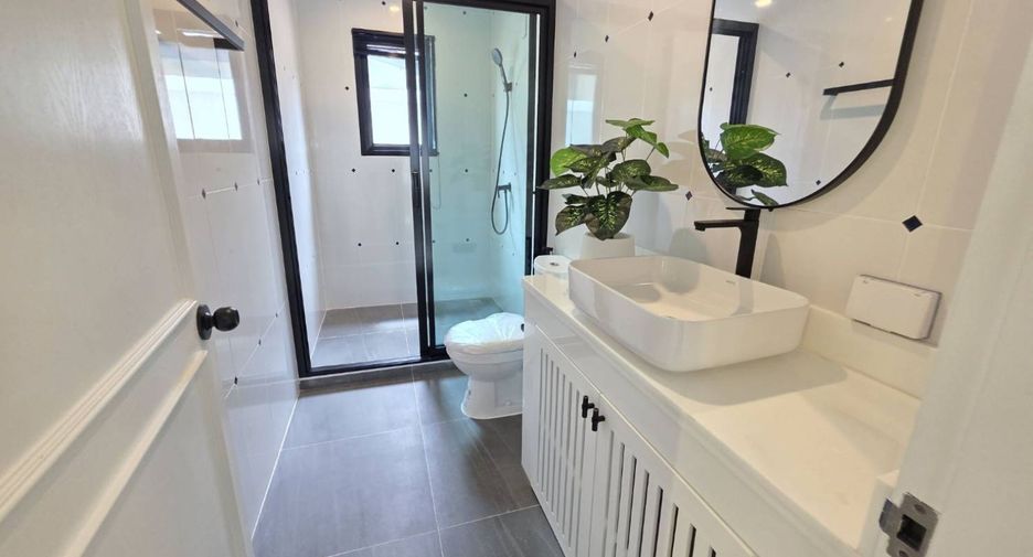 For sale 3 bedrooms house in Bang Lamung, Chonburi