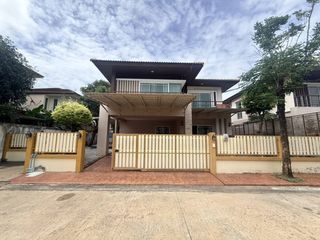 Haus zum Kauf mit 3 Zimmer in Thung Khru, Bangkok