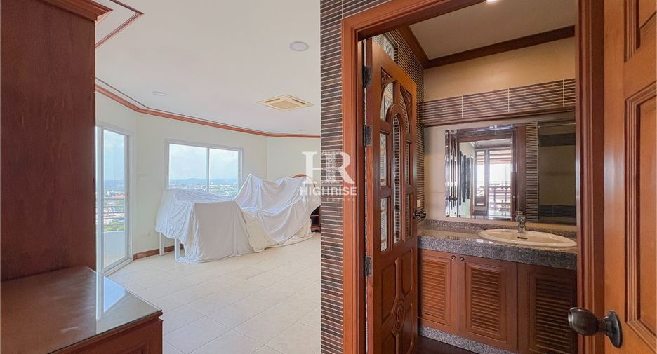 À vendre 4 chambres condo à Na Jomtien, Pattaya