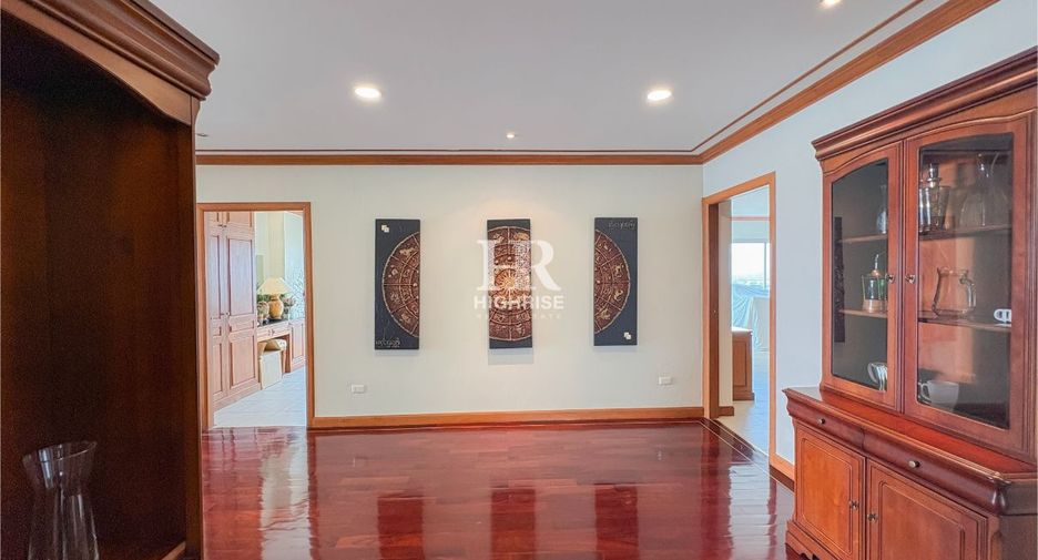 À vendre 4 chambres condo à Na Jomtien, Pattaya