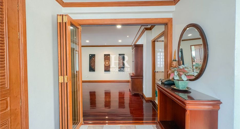 À vendre 4 chambres condo à Na Jomtien, Pattaya