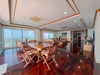 À vendre 4 chambres condo à Na Jomtien, Pattaya