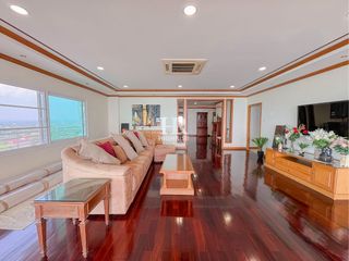 À vendre 4 chambres condo à Na Jomtien, Pattaya