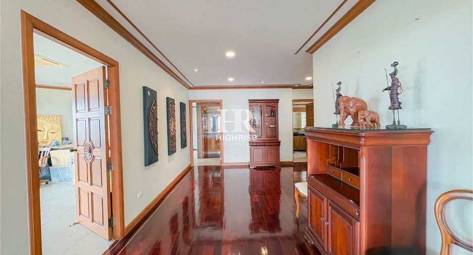 À vendre 4 chambres condo à Na Jomtien, Pattaya