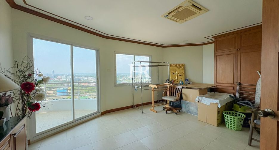 À vendre 4 chambres condo à Na Jomtien, Pattaya