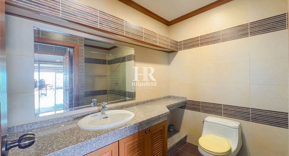 À vendre 4 chambres condo à Na Jomtien, Pattaya