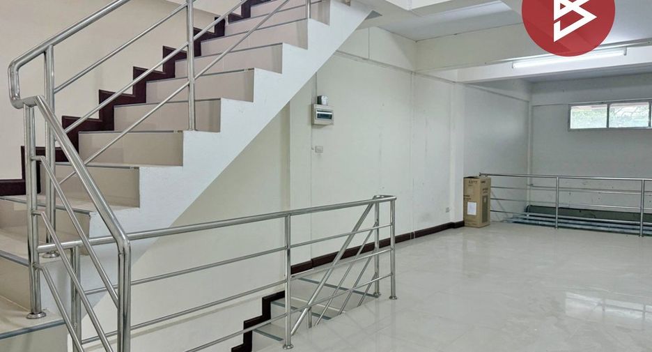 For sale 2 bedrooms retail Space in San Kamphaeng, Chiang Mai