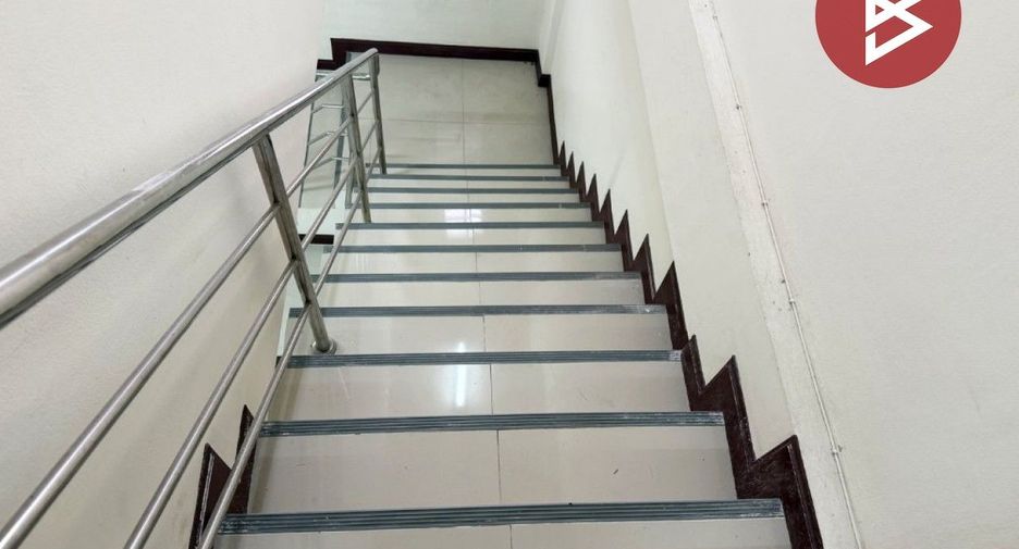 For sale 2 bedrooms retail Space in San Kamphaeng, Chiang Mai