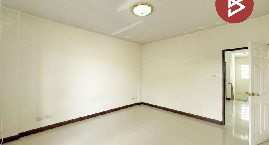 For sale 2 bedrooms retail Space in San Kamphaeng, Chiang Mai