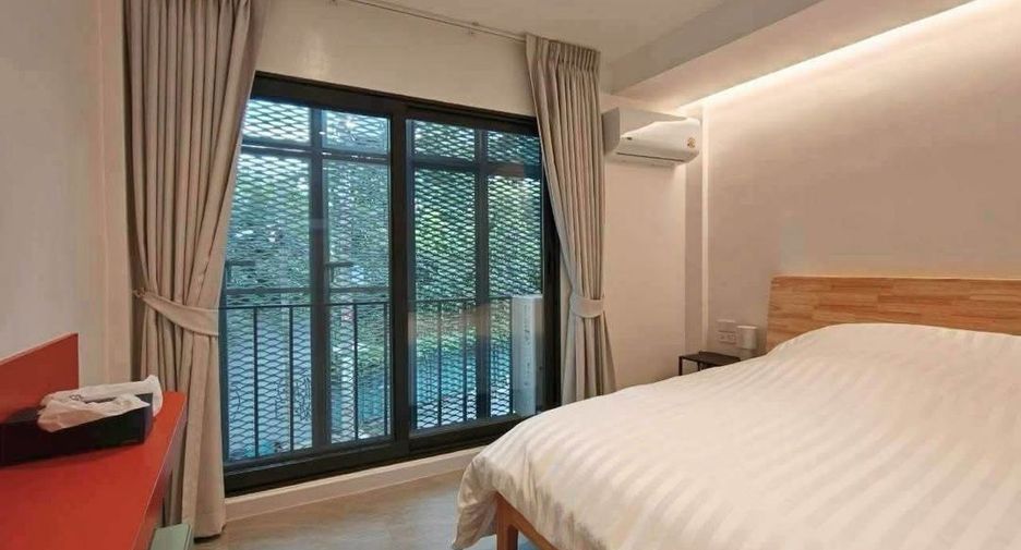 Gewerbefläche zur Miete mit 4 Zimmer in Khlong Toei, Bangkok