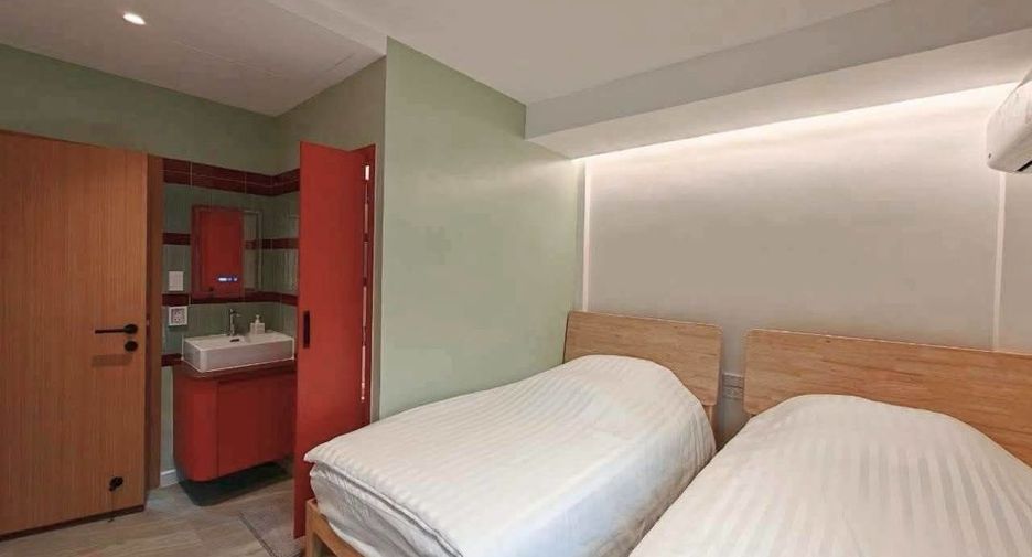 Gewerbefläche zur Miete mit 4 Zimmer in Khlong Toei, Bangkok