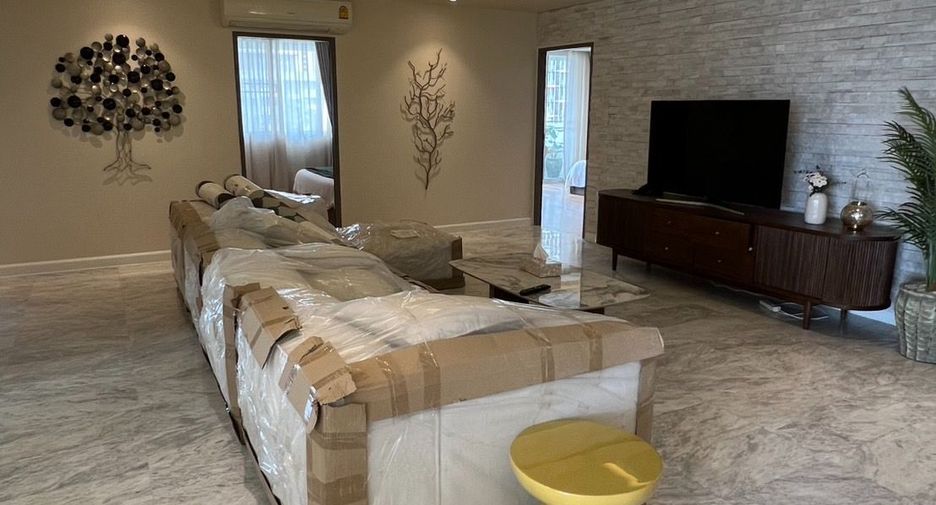 Condo en venta de 4 habitaciones en Watthana, Bangkok