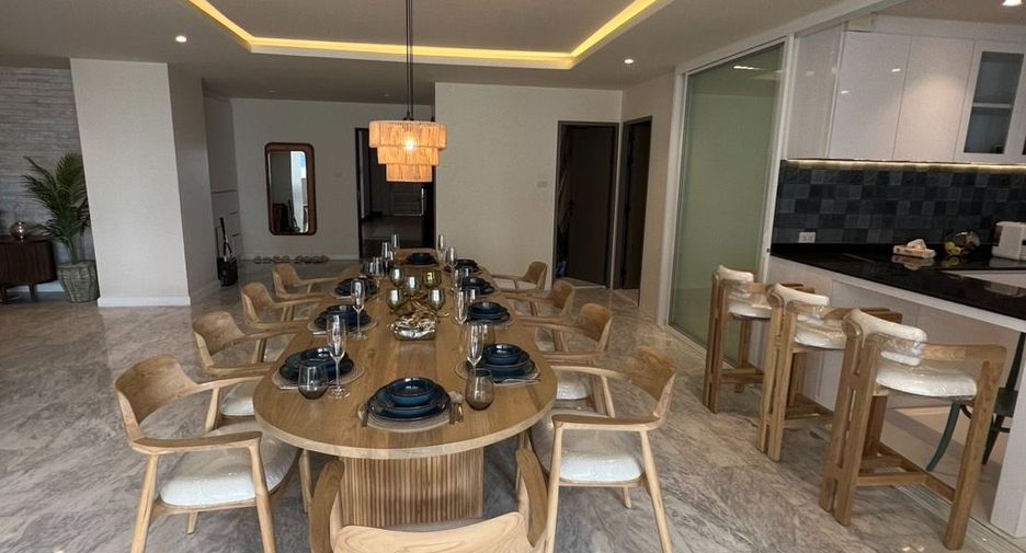 Condo en venta de 4 habitaciones en Watthana, Bangkok