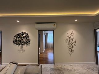 Condo en venta de 4 habitaciones en Watthana, Bangkok