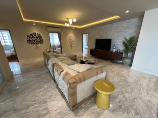 Condo en venta de 4 habitaciones en Watthana, Bangkok