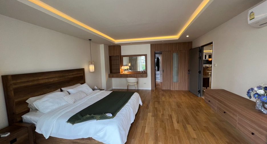 Condo en venta de 4 habitaciones en Watthana, Bangkok