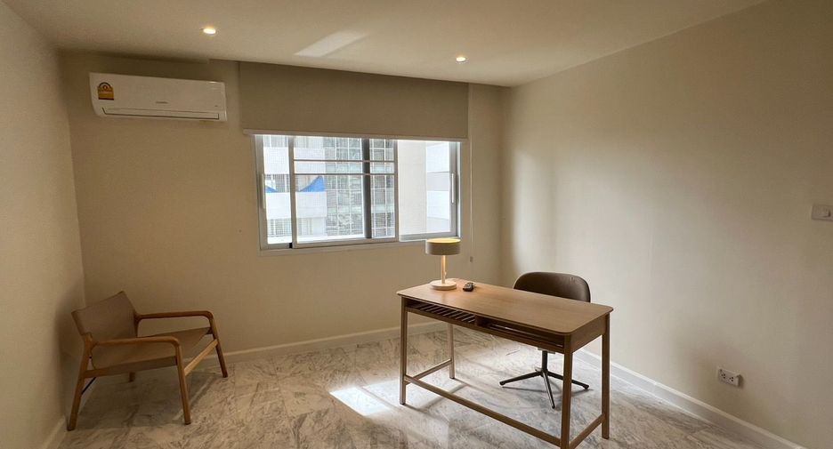 Condo en venta de 4 habitaciones en Watthana, Bangkok