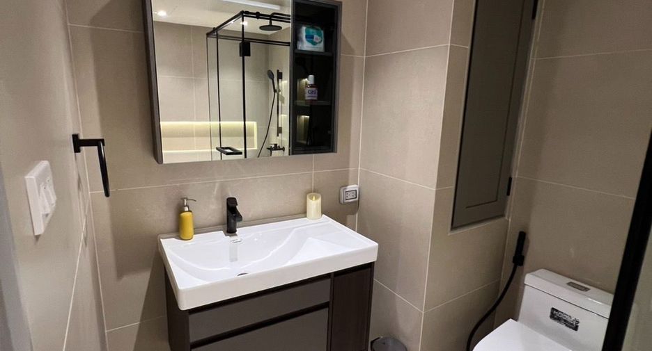 Condo en venta de 4 habitaciones en Watthana, Bangkok