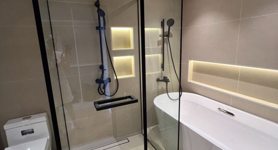 Condo en venta de 4 habitaciones en Watthana, Bangkok