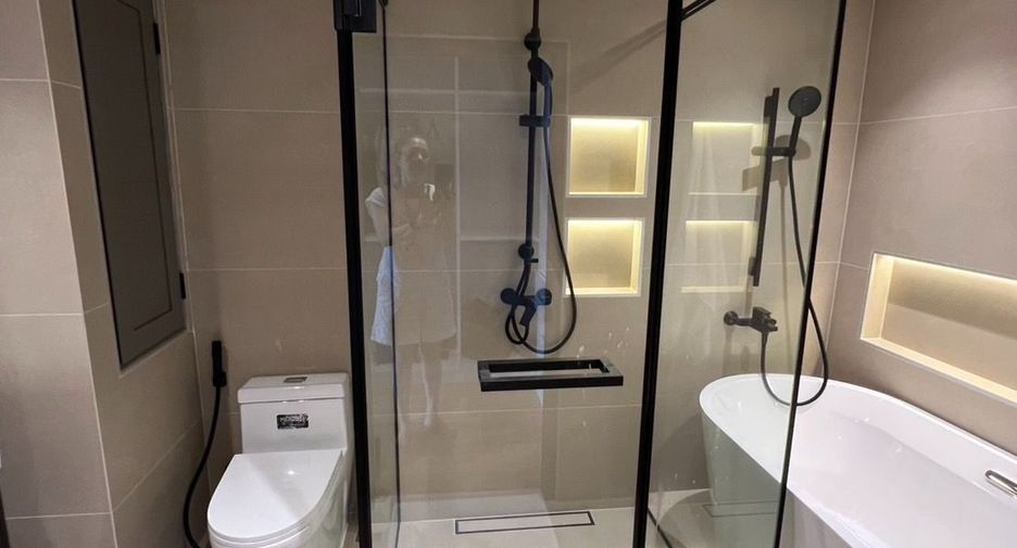 Condo en venta de 4 habitaciones en Watthana, Bangkok