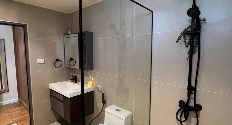 Condo en venta de 4 habitaciones en Watthana, Bangkok