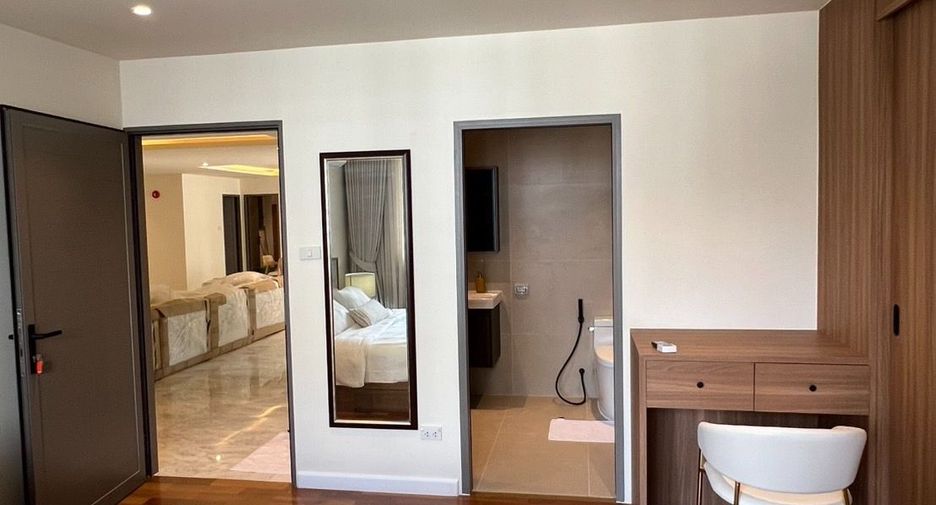 Condo en venta de 4 habitaciones en Watthana, Bangkok