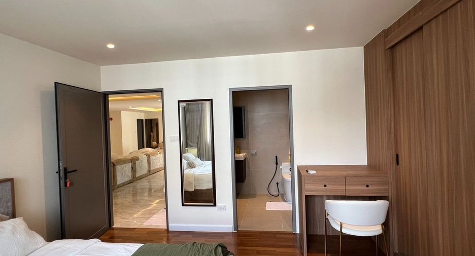 Condo en venta de 4 habitaciones en Watthana, Bangkok