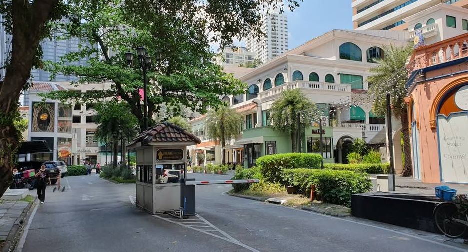 Gewerbefläche zur Miete in Watthana, Bangkok