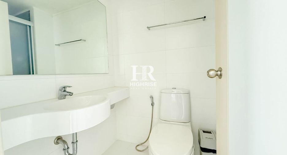 For sale 2 bedrooms condo in Jomtien, Pattaya
