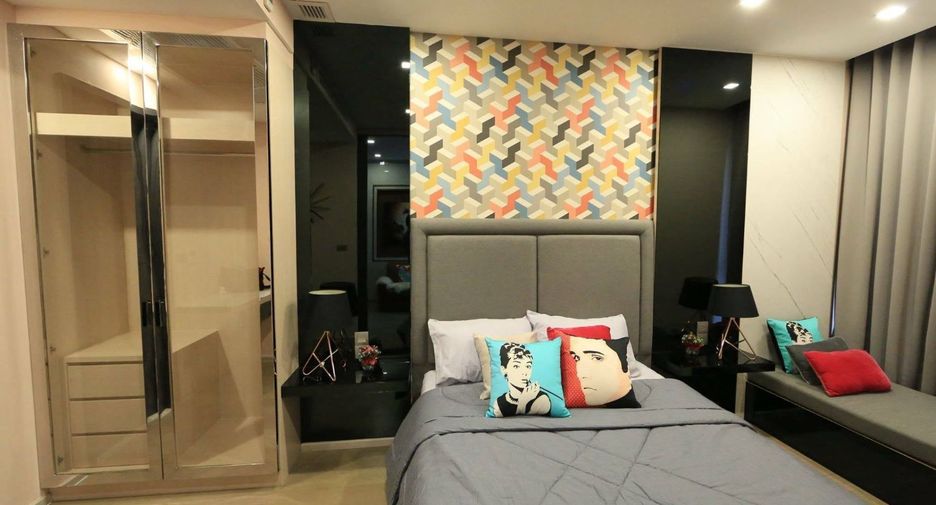 For rent 3 bedrooms condo in Khlong Toei, Bangkok