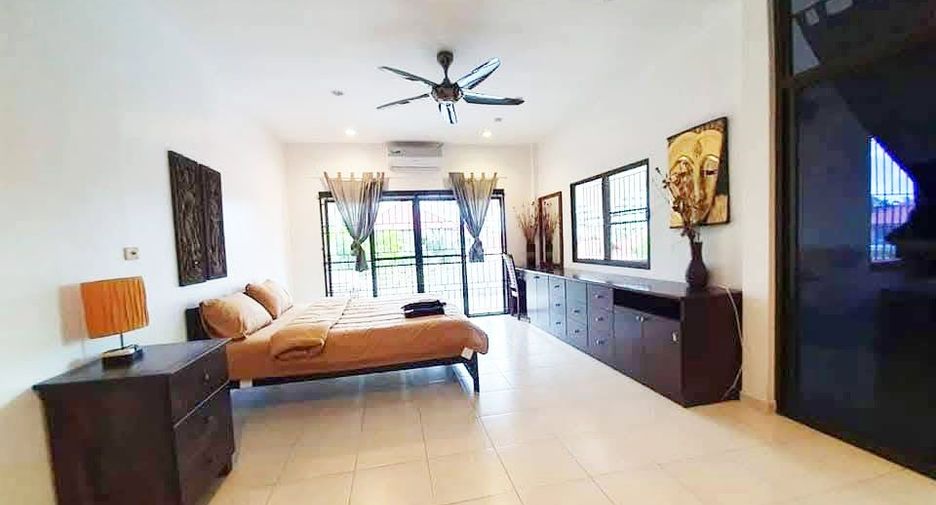 For rent 4 bedrooms villa in Jomtien, Pattaya