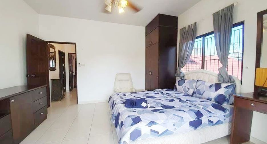 For rent 4 bedrooms villa in Jomtien, Pattaya