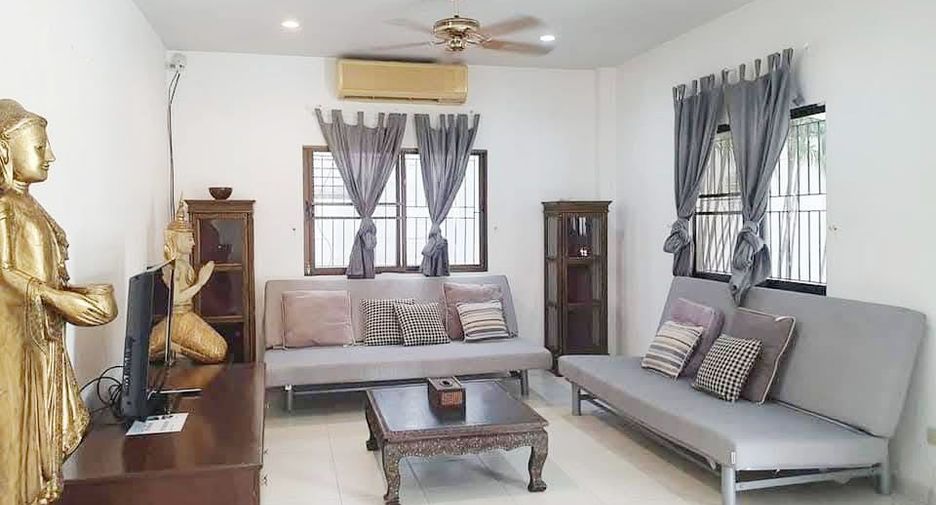 For rent 4 bedrooms villa in Jomtien, Pattaya