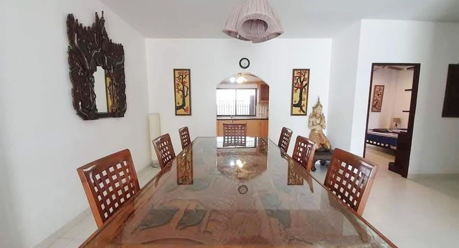 For rent 4 bedrooms villa in Jomtien, Pattaya