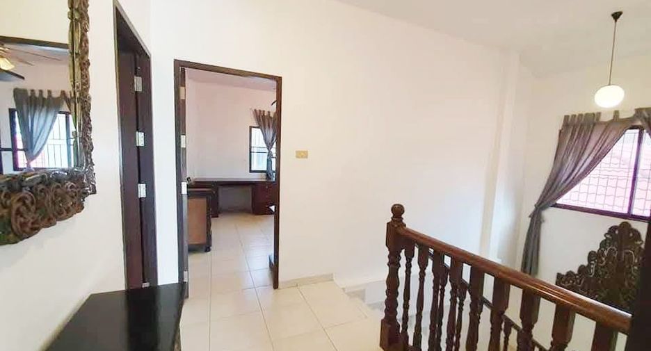 For rent 4 bedrooms villa in Jomtien, Pattaya