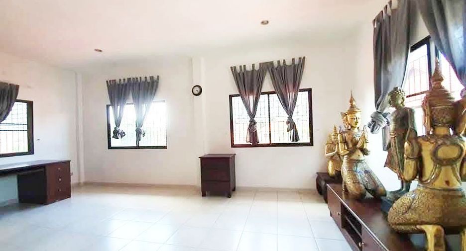 For rent 4 bedrooms villa in Jomtien, Pattaya