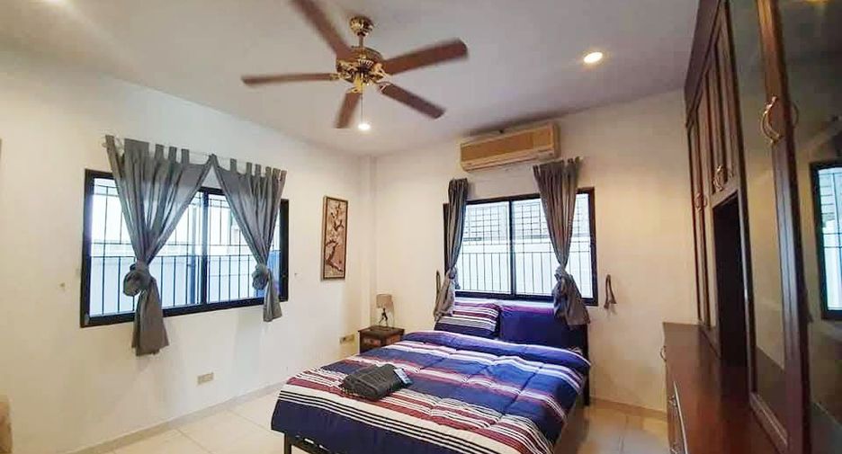 For rent 4 bedrooms villa in Jomtien, Pattaya