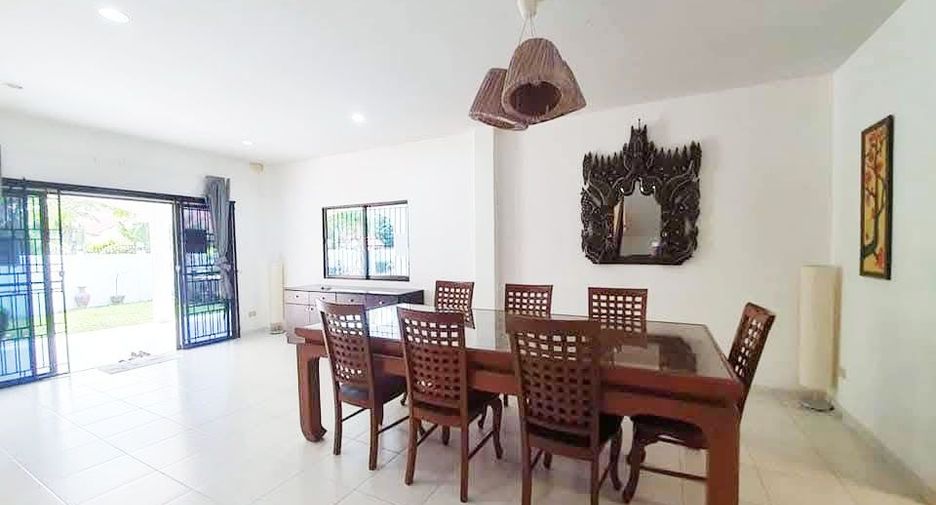 For rent 4 bedrooms villa in Jomtien, Pattaya
