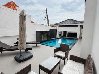 À louer 6 chambres maison à Bang Lamung, Chonburi