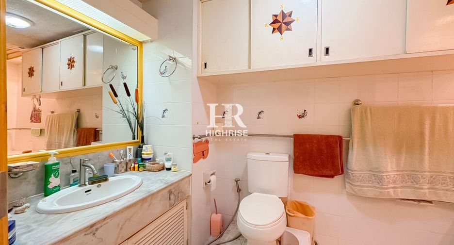 For sale 1 bed condo in Bang Lamung, Chonburi