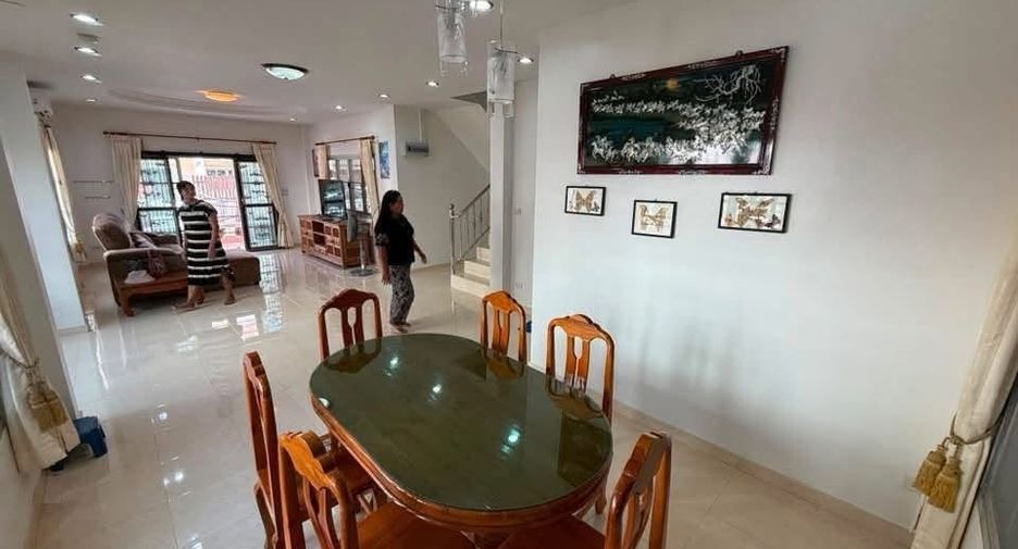 For rent 3 bedrooms house in Bang Lamung, Chonburi