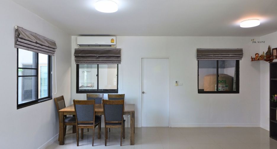 Casa adosada en venta de 3 habitaciones en Sai Mai, Bangkok
