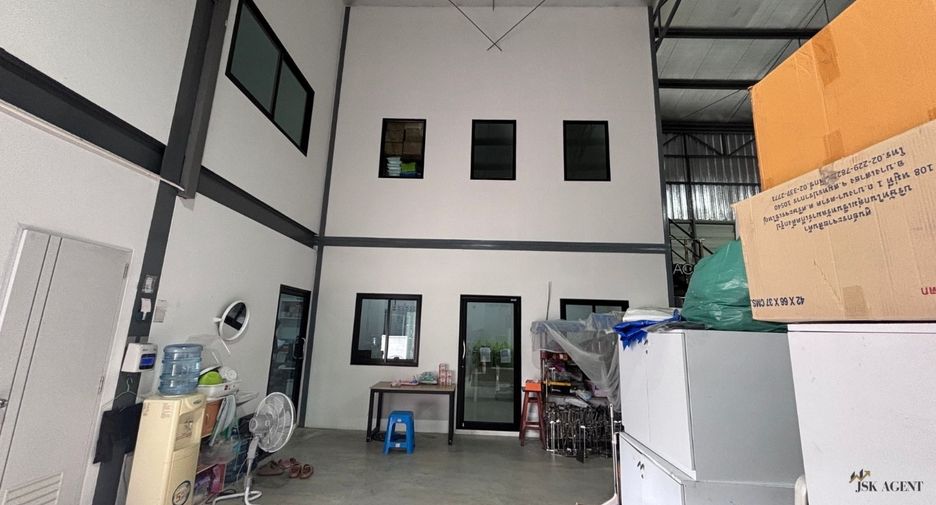 Продажа 4 спальни склад в Bang Bua Thong, Нонтабури