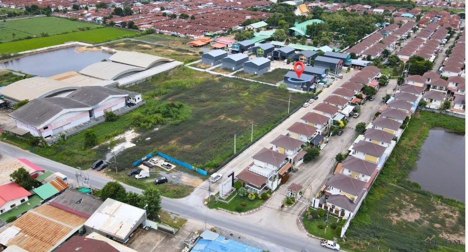 Продажа 4 спальни склад в Bang Bua Thong, Нонтабури