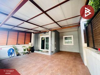 Casa adosada en venta de 3 habitaciones en Mueang Nakhon Pathom, Nakhon Pathom